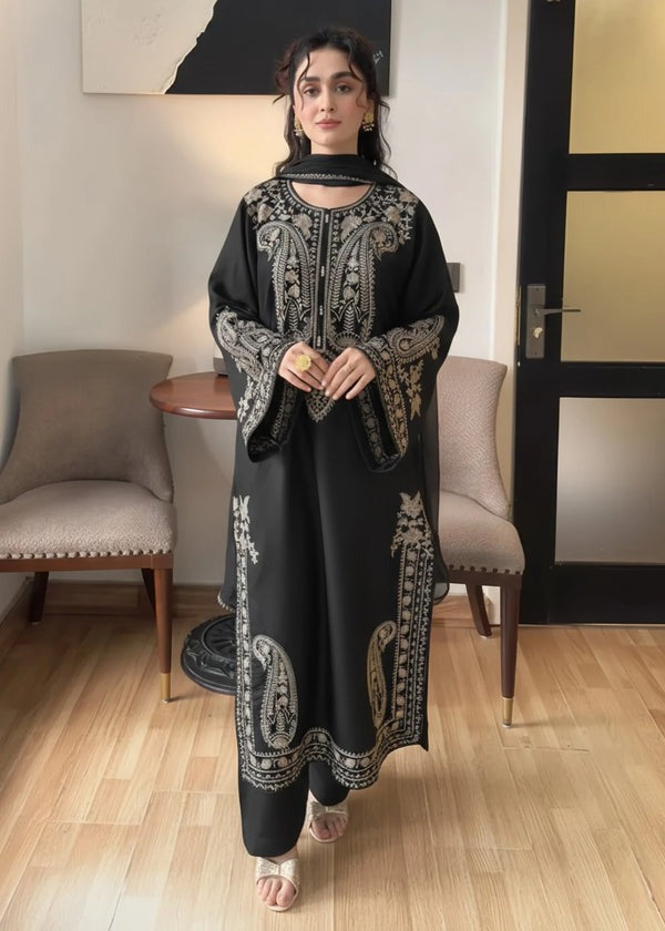 Embroidery lawn 3pc